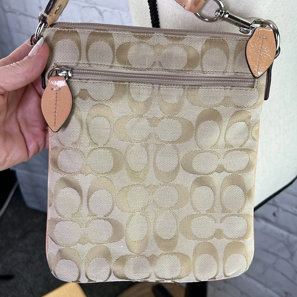 Coach excellent used